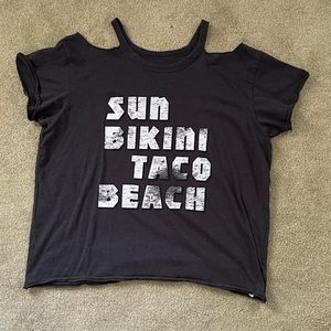 American Eagle cut out shoulder, black, crop top